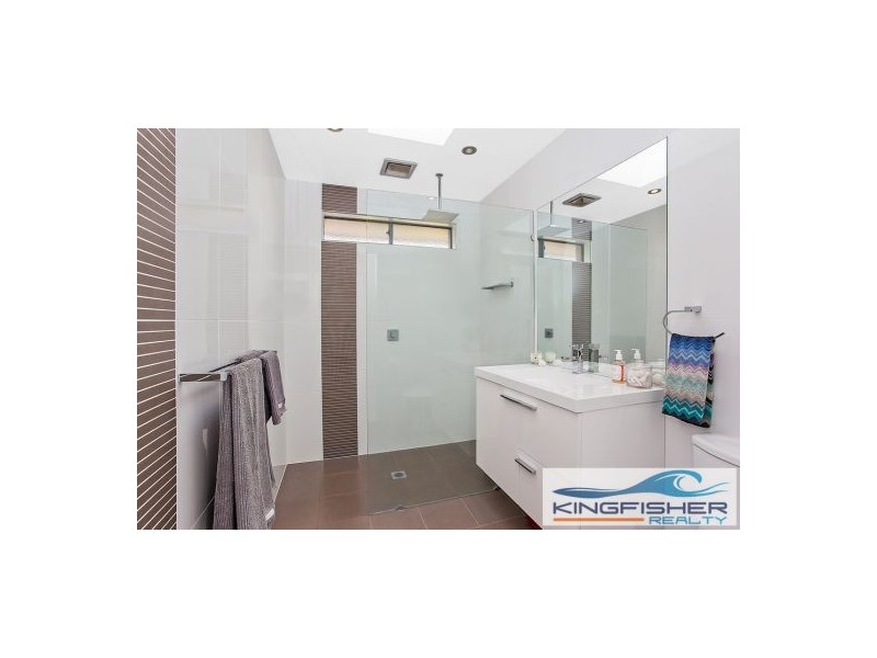 160 Nobby Parade, Miami QLD 4220