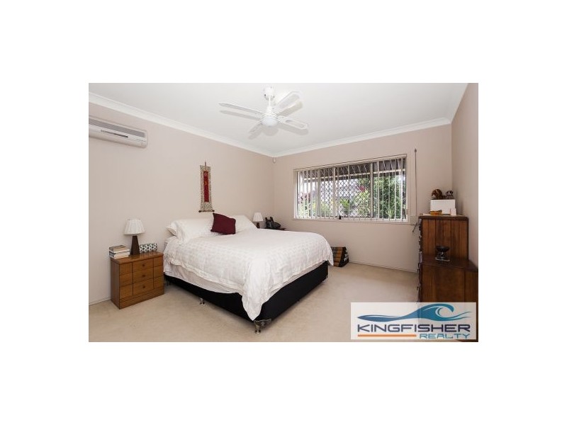 3 Maldives Way, Burleigh Waters QLD 4220