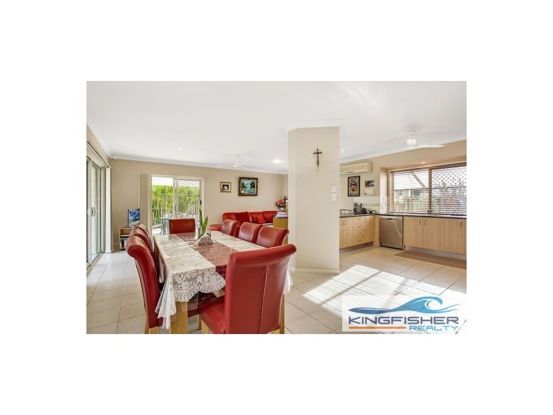 4 Nuthatch Street, Burleigh Waters QLD 4220
