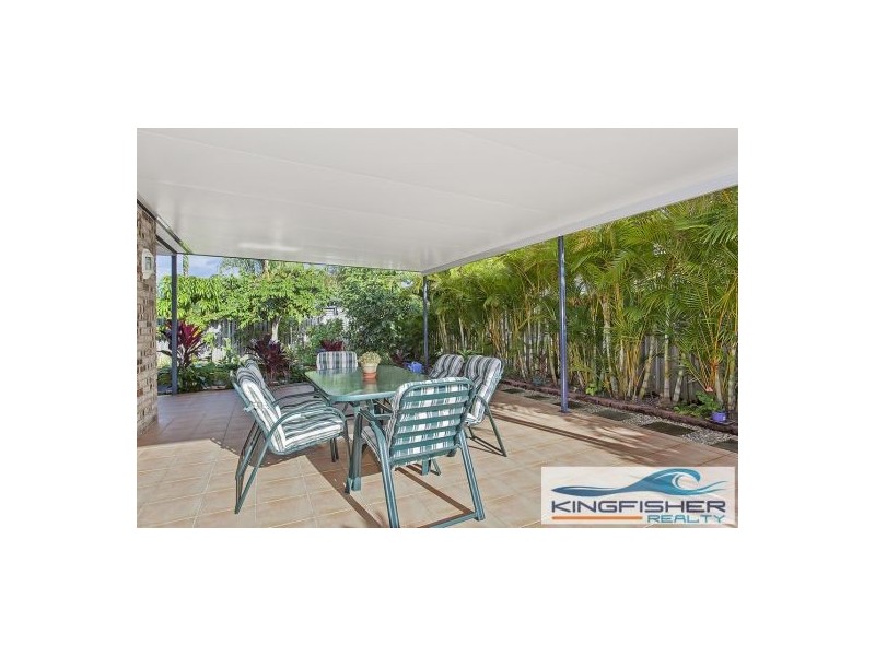 4 Nuthatch Street, Burleigh Waters QLD 4220