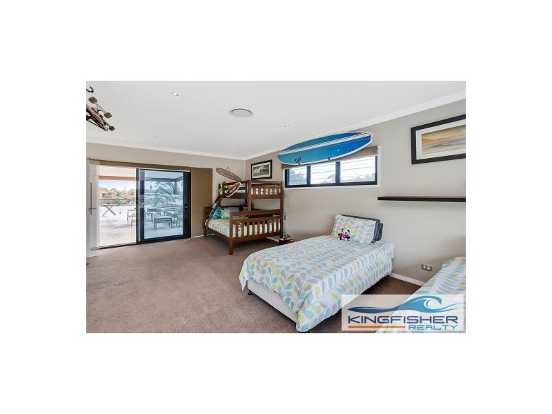 102 Jabiru Avenue, Burleigh Waters QLD 4220