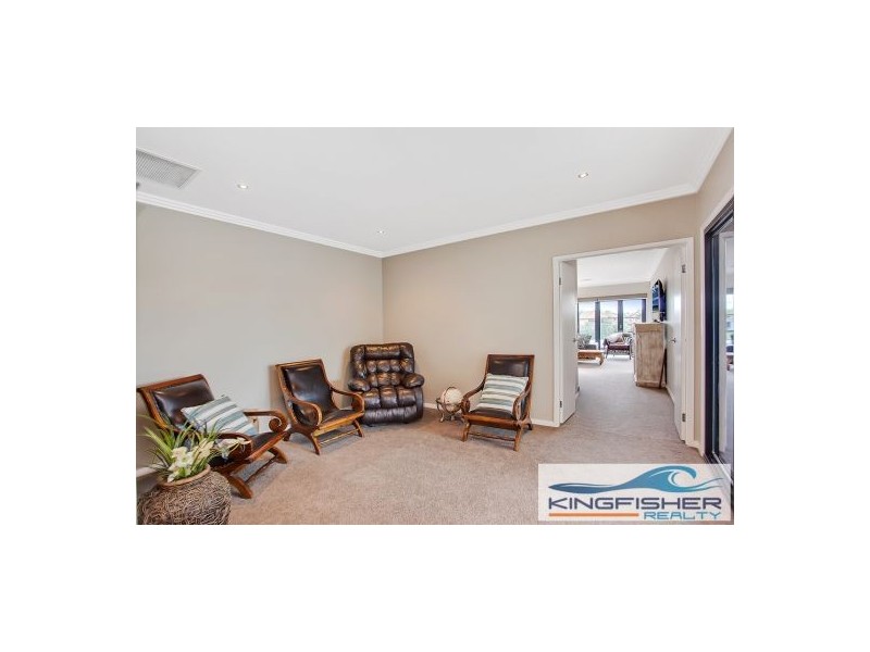 102 Jabiru Avenue, Burleigh Waters QLD 4220