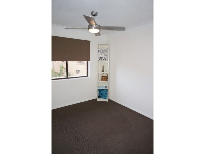 4/3 Angie Court, Mermaid Waters QLD 4218