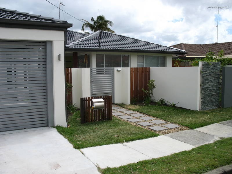 24 Lemana Lane, Burleigh Heads QLD 4220