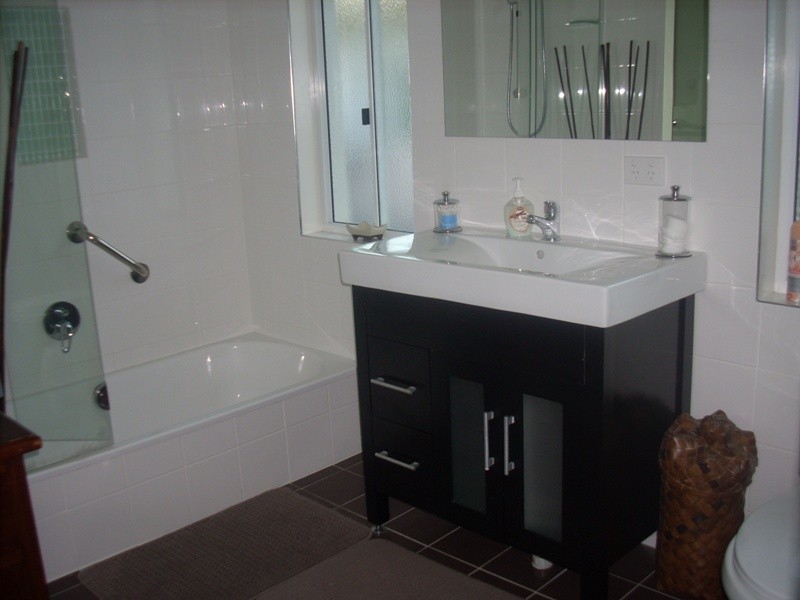 24 Lemana Lane, Burleigh Heads QLD 4220