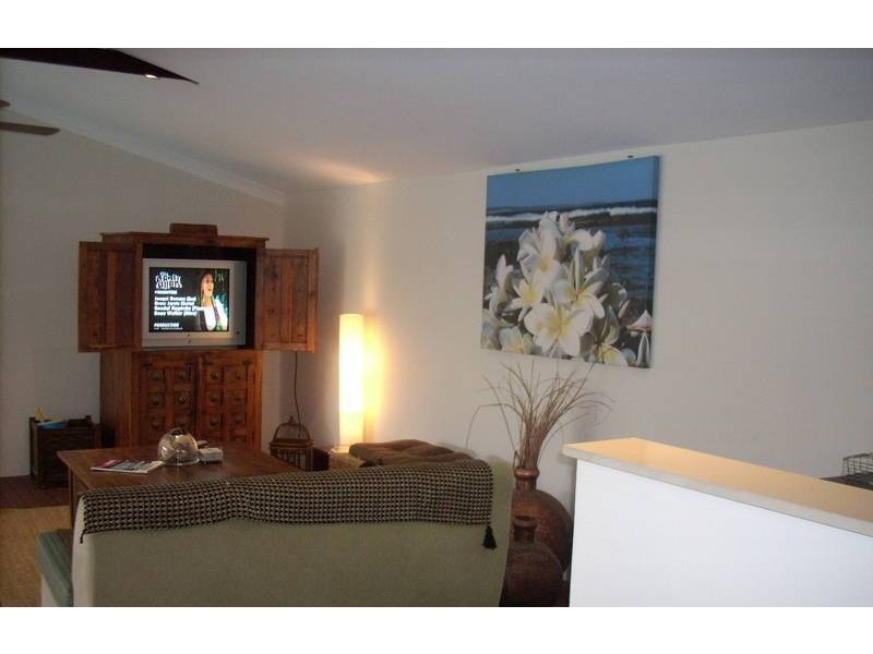 24 Lemana Lane, Burleigh Heads QLD 4220