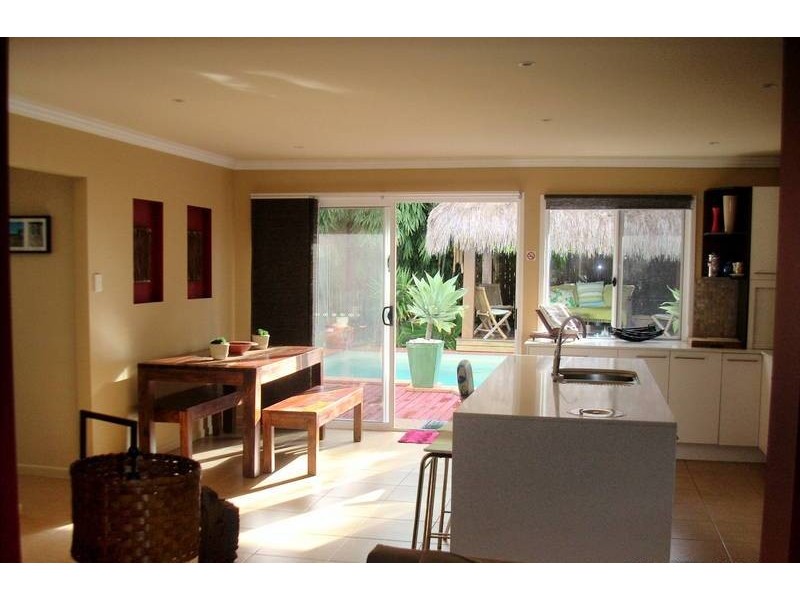 24 Lemana Lane, Burleigh Heads QLD 4220