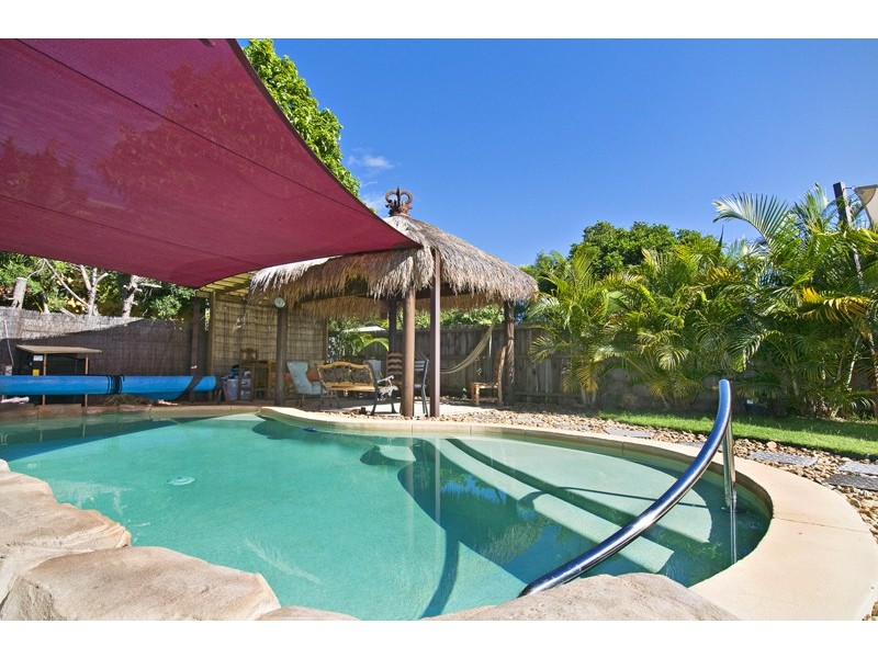 118 Nobby Parade, Miami QLD 4220