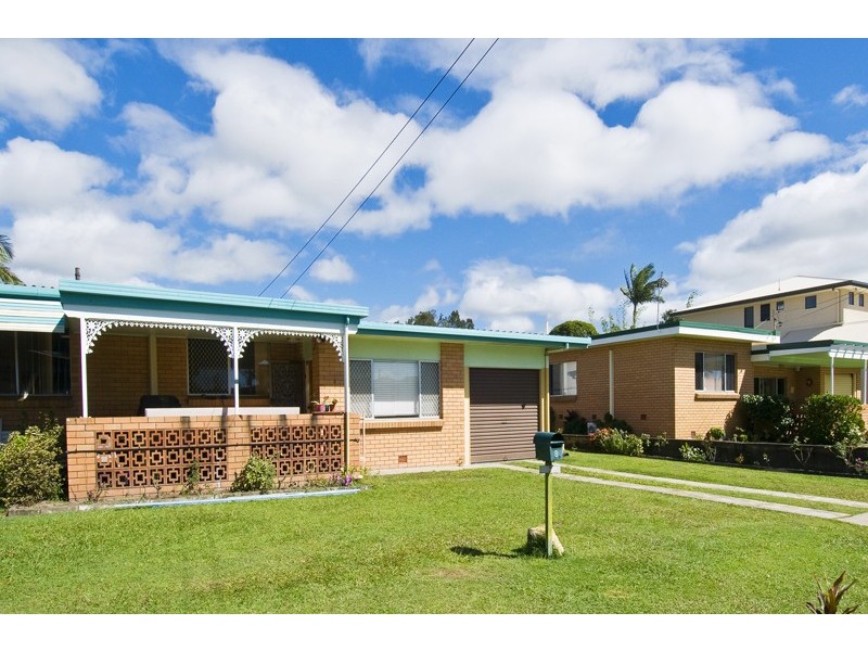 8 Clinton Avenue, Burleigh Heads QLD 4220