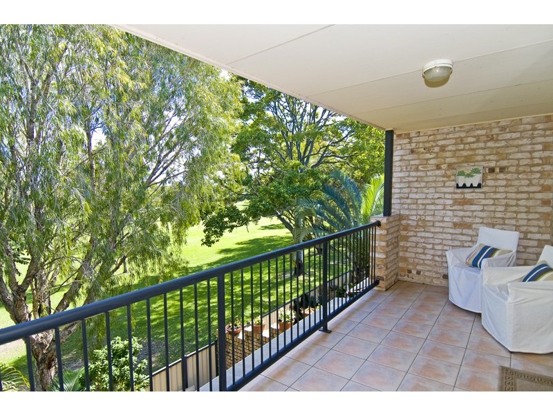 2/14 Nobby Parade, Miami QLD 4220