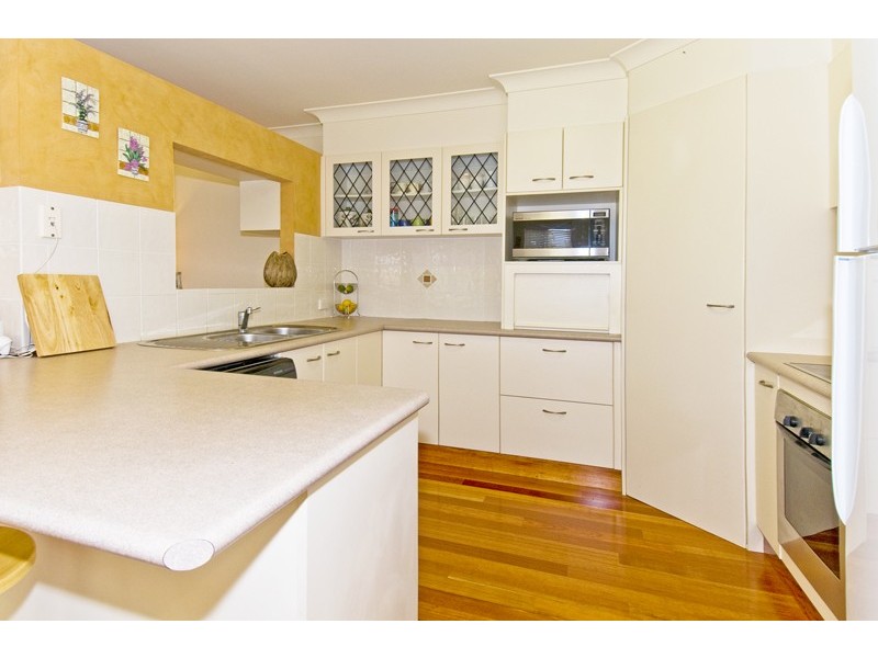 2/14 Nobby Parade, Miami QLD 4220