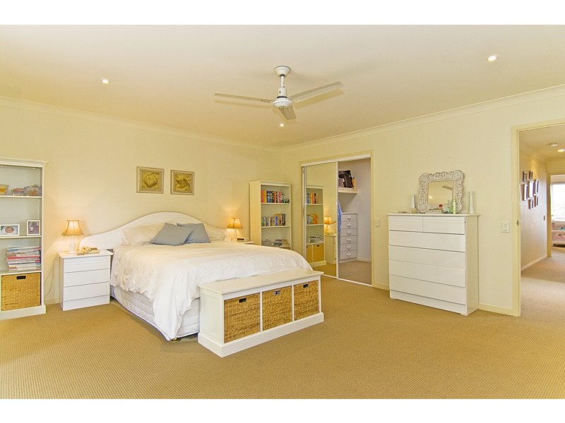 2/14 Nobby Parade, Miami QLD 4220