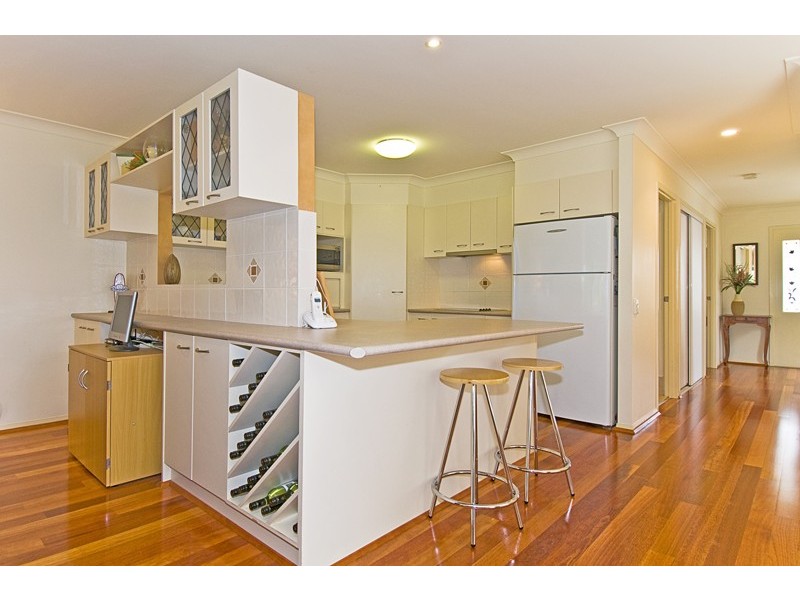 2/14 Nobby Parade, Miami QLD 4220