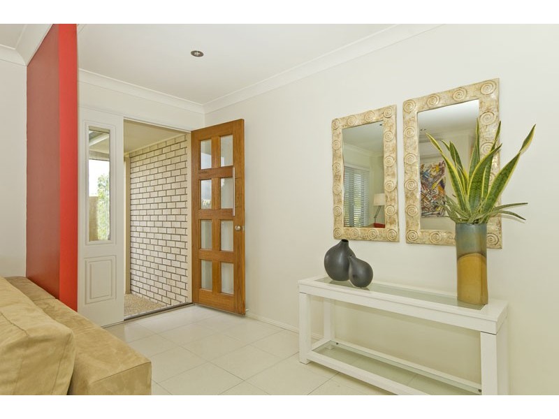 77 Cassowary Dv, Burleigh Waters QLD 4220