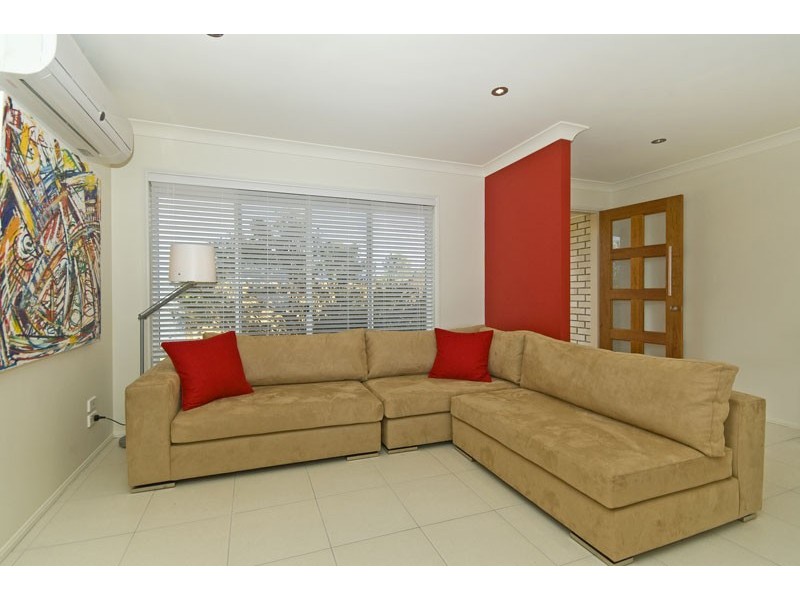 77 Cassowary Dv, Burleigh Waters QLD 4220