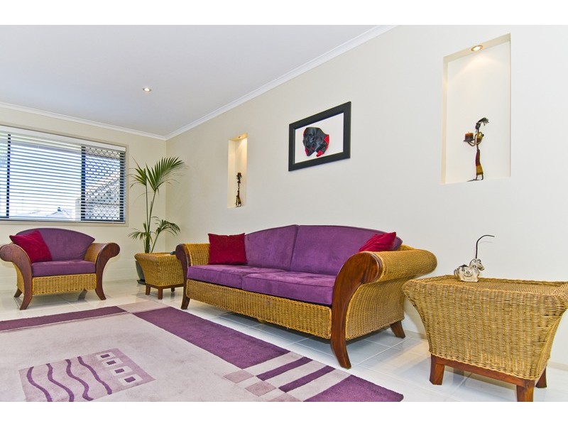 23 Curlew Crescent, Burleigh Waters QLD 4220