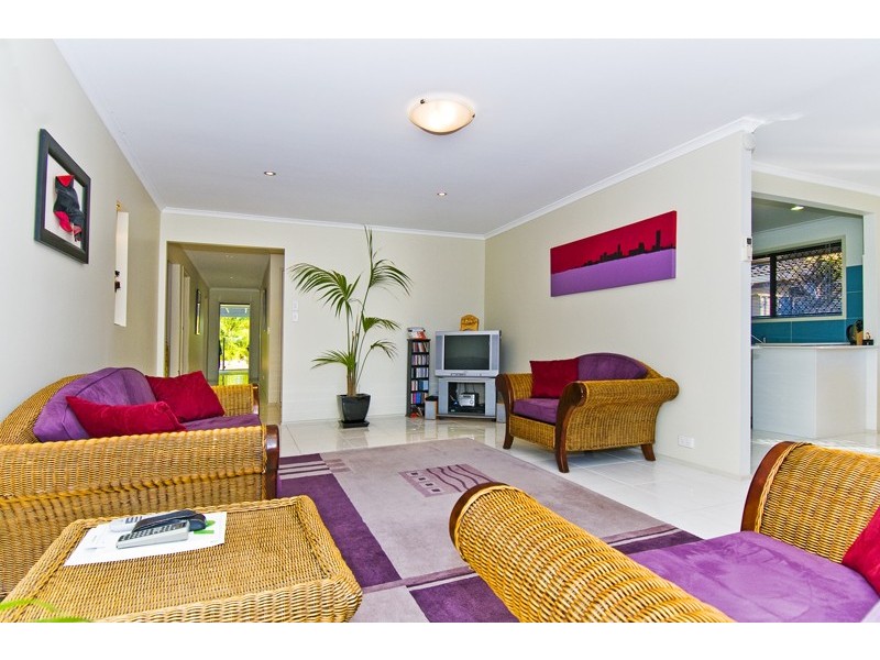23 Curlew Crescent, Burleigh Waters QLD 4220