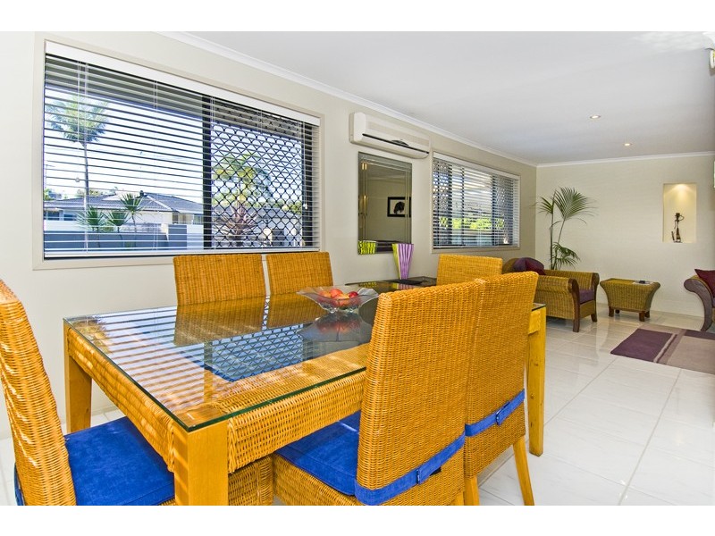 23 Curlew Crescent, Burleigh Waters QLD 4220