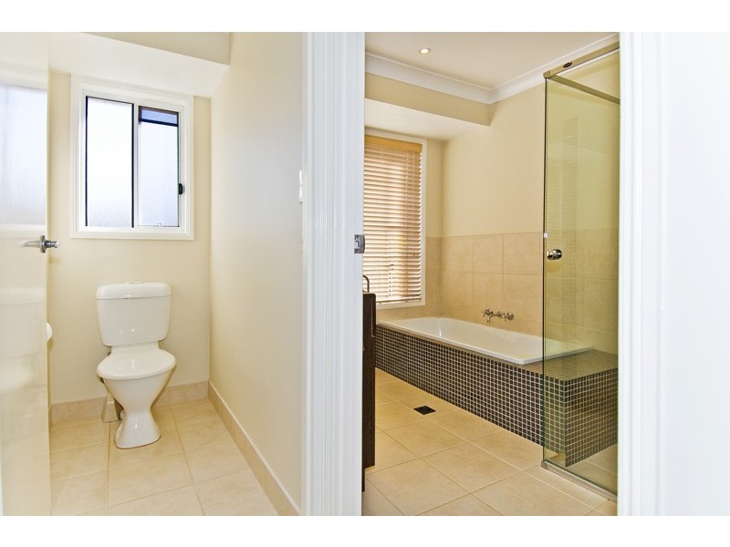 Burleigh Waters QLD 4220