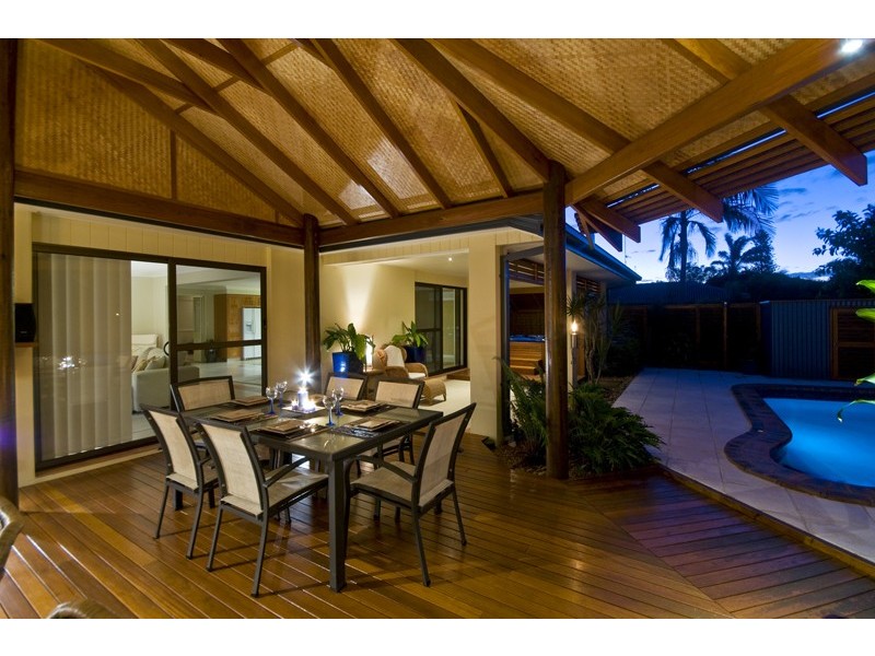 91 Burleigh St, Burleigh Waters QLD 4220