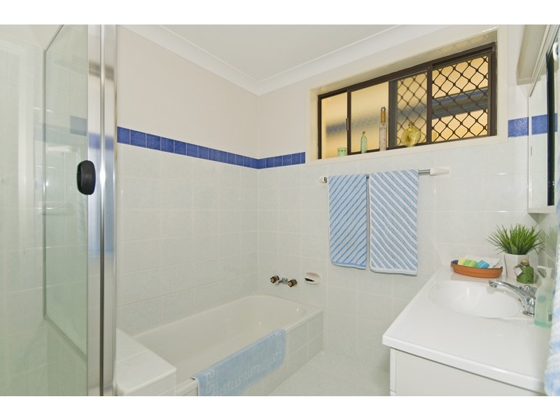 91 Burleigh St, Burleigh Waters QLD 4220