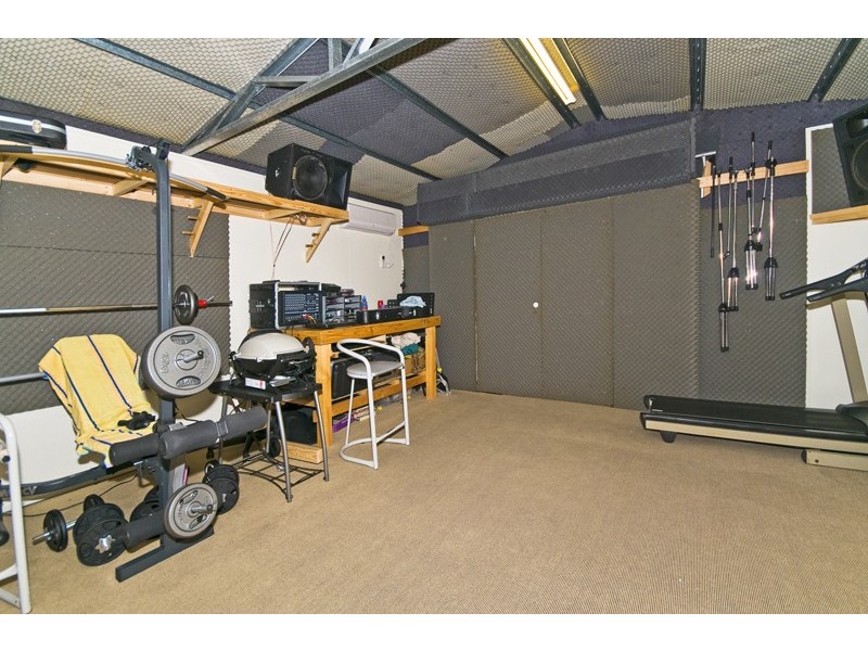 91 Burleigh St, Burleigh Waters QLD 4220