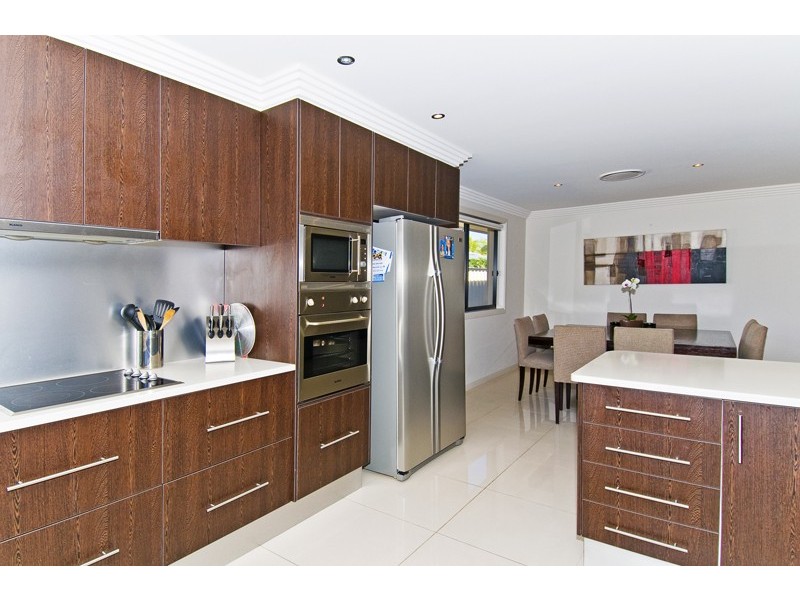 Burleigh Waters QLD 4220