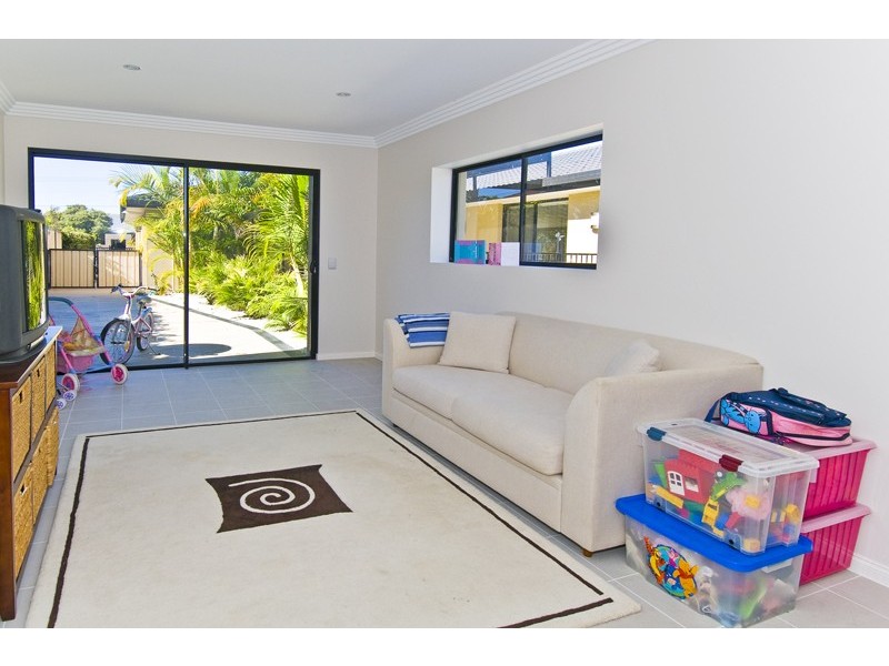 Burleigh Waters QLD 4220