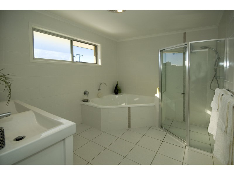 Burleigh Waters QLD 4220