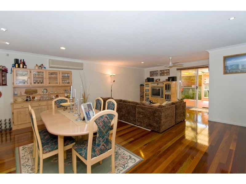 30 Whistler Drive, Burleigh Waters QLD 4220