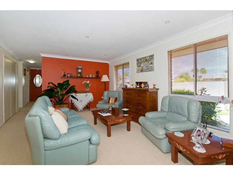 30 Whistler Drive, Burleigh Waters QLD 4220
