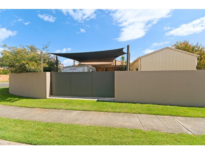 30 Whistler Drive, Burleigh Waters QLD 4220