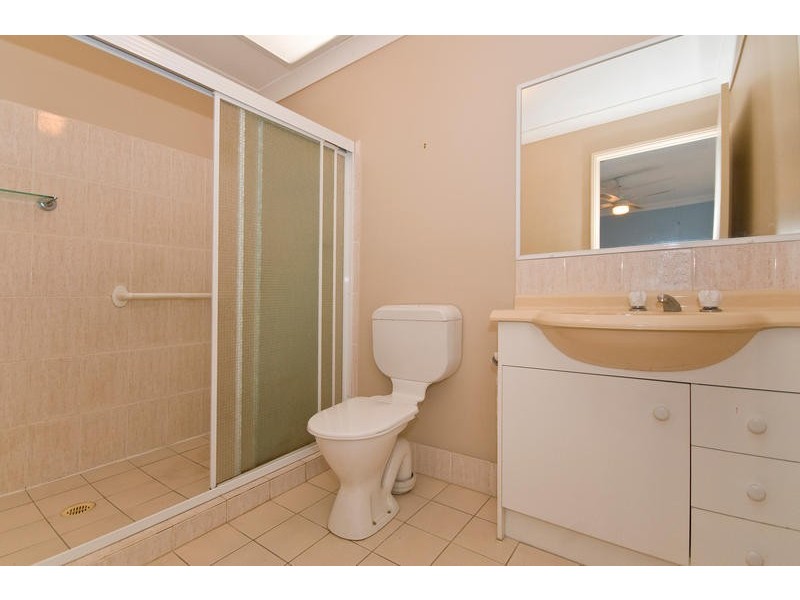 32 Mojave Drive, Burleigh Waters QLD 4220