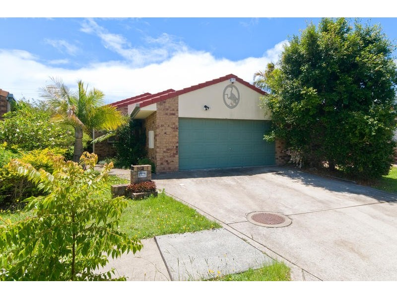 32 Mojave Drive, Burleigh Waters QLD 4220