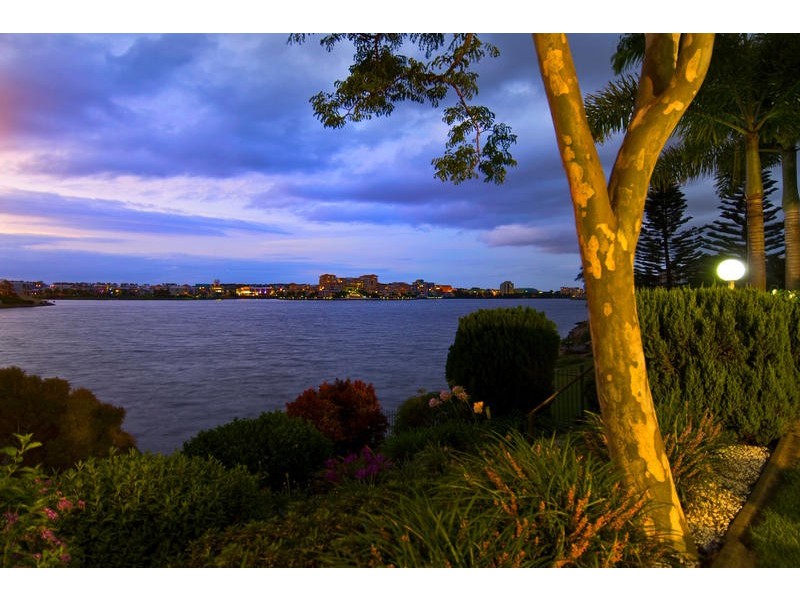 Varsity Lakes QLD 4227