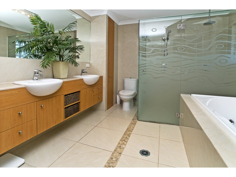 Burleigh Waters QLD 4220