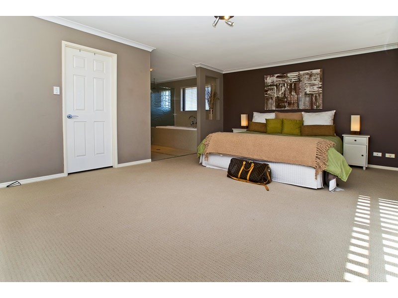 Burleigh Waters QLD 4220