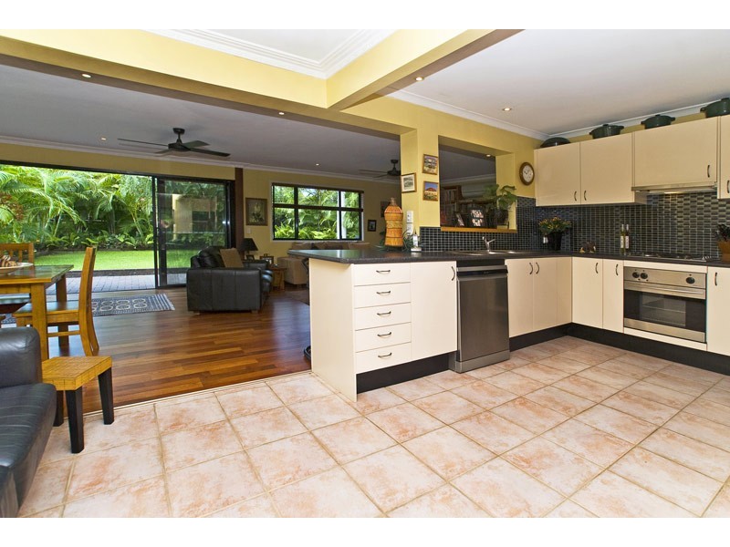 10 Tern Drive, Burleigh Waters QLD 4220