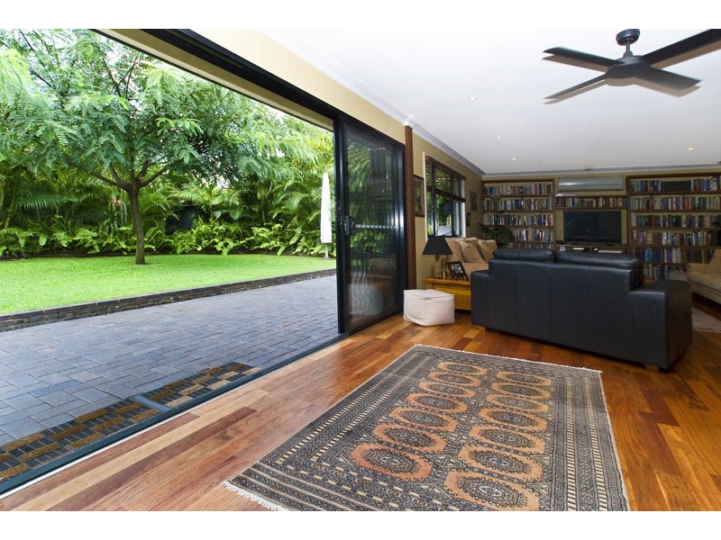 10 Tern Drive, Burleigh Waters QLD 4220