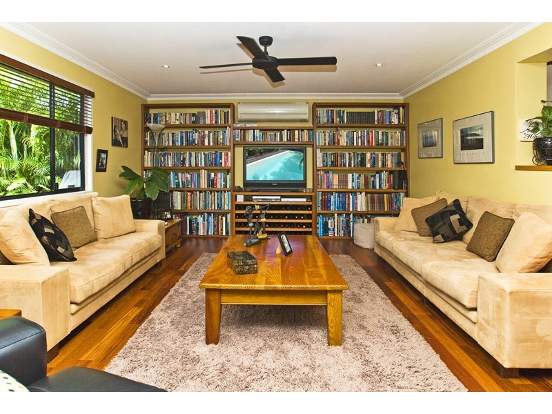 10 Tern Drive, Burleigh Waters QLD 4220