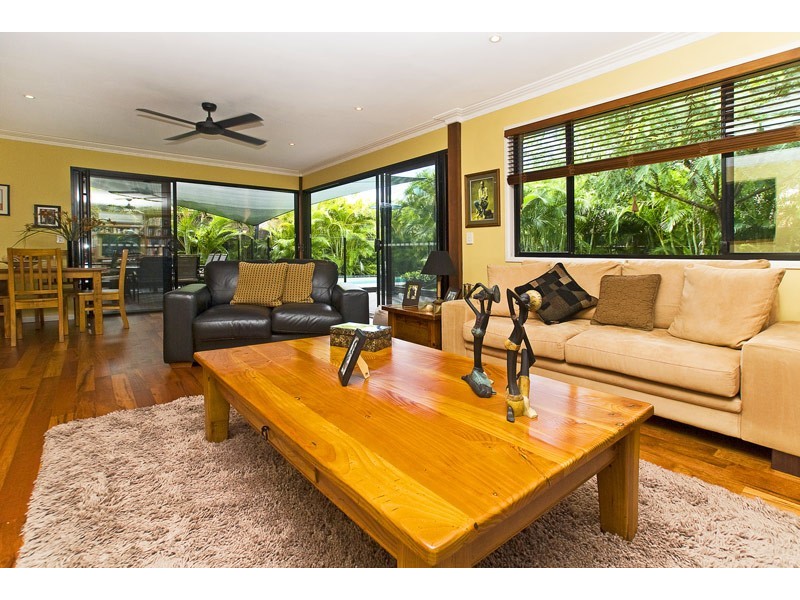 10 Tern Drive, Burleigh Waters QLD 4220