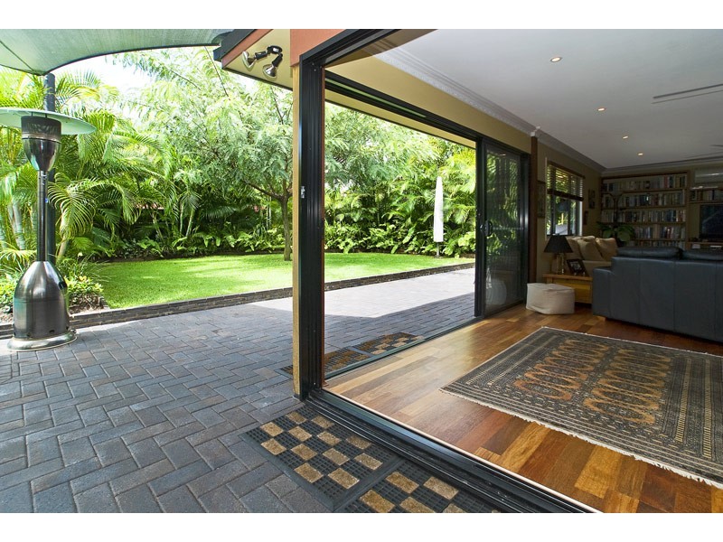 10 Tern Drive, Burleigh Waters QLD 4220