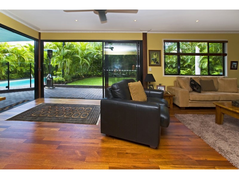 10 Tern Drive, Burleigh Waters QLD 4220