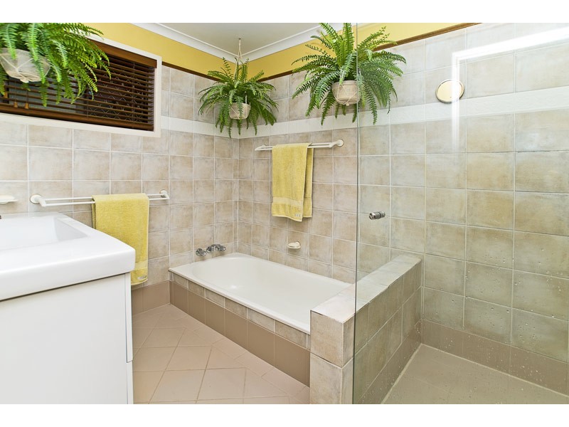 10 Tern Drive, Burleigh Waters QLD 4220