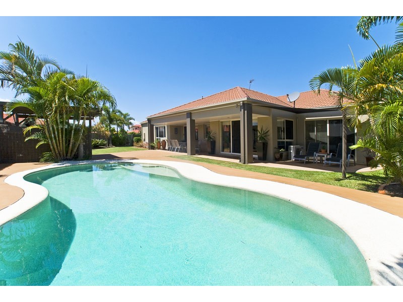 24 Tropicana Circuit, Burleigh Waters QLD 4220