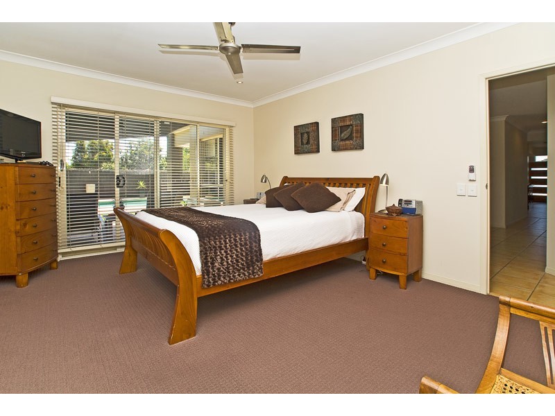 24 Tropicana Circuit, Burleigh Waters QLD 4220