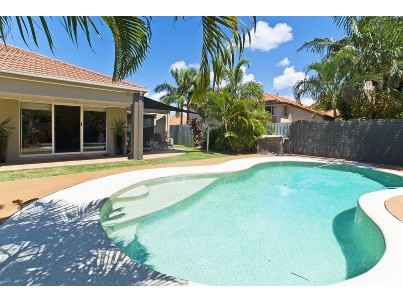 24 Tropicana Circuit, Burleigh Waters QLD 4220