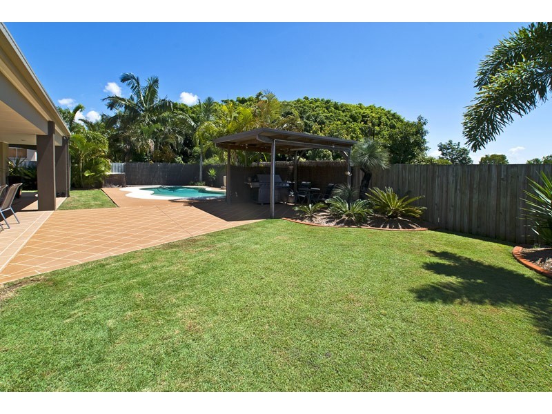 24 Tropicana Circuit, Burleigh Waters QLD 4220