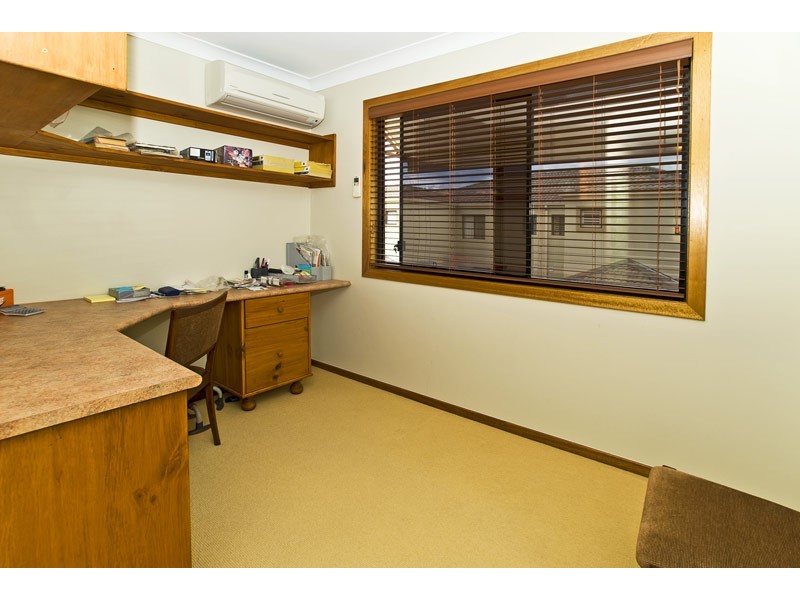 2/27 Beachcomber Court, Burleigh Waters QLD 4220