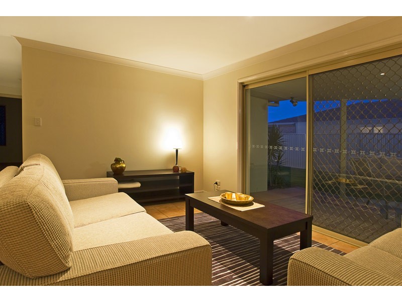 9 Pintail Crescent, Burleigh Waters QLD 4220